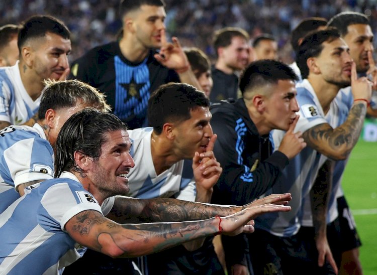 'Alegria não tem fim': Milei celebra goleada da Argentina sobre o Brasil